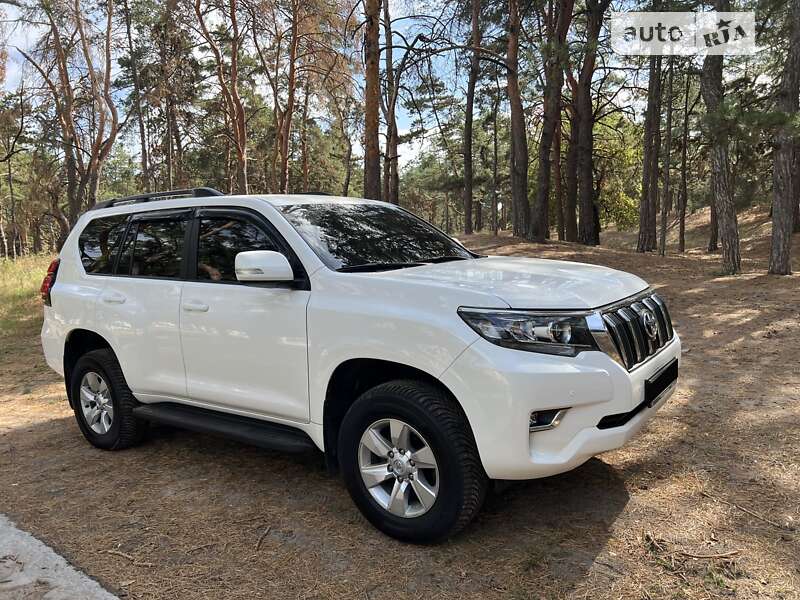 Внедорожник / Кроссовер Toyota Land Cruiser Prado 2017 в Днепре фото 71 Внедорожник / Кроссовер Toyota Land Cruiser Prado 2017 в Днепре