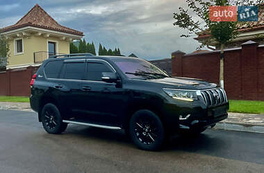 Позашляховик / Кросовер Toyota Land Cruiser Prado 2019 в Києві