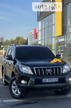 Внедорожник / Кроссовер Toyota Land Cruiser Prado 2011 в Харькове