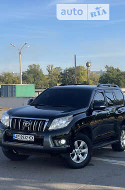 Внедорожник / Кроссовер Toyota Land Cruiser Prado 2011 в Харькове