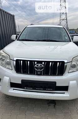 Внедорожник / Кроссовер Toyota Land Cruiser Prado 2011 в Киеве