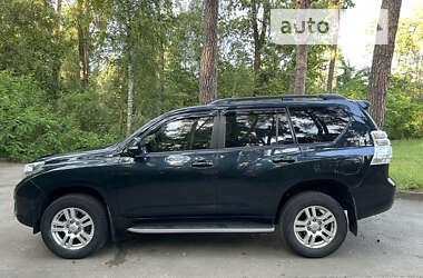 Внедорожник / Кроссовер Toyota Land Cruiser Prado 2011 в Киеве