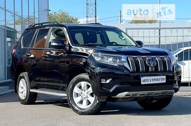 Позашляховик / Кросовер Toyota Land Cruiser Prado 2019 в Києві