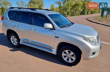 Внедорожник / Кроссовер Toyota Land Cruiser Prado 2011 в Киеве