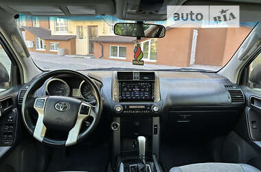 Внедорожник / Кроссовер Toyota Land Cruiser Prado 2011 в Киеве