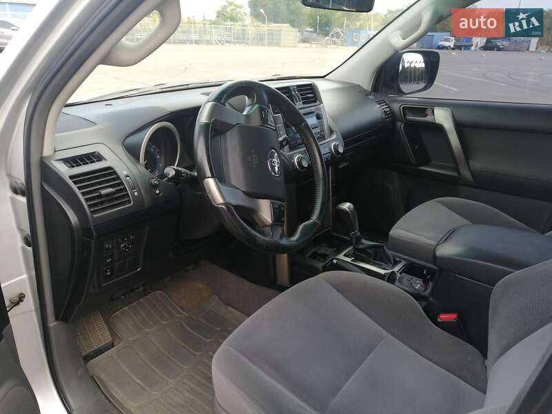 Внедорожник / Кроссовер Toyota Land Cruiser Prado 2013 в Днепре фото 15 Внедорожник / Кроссовер Toyota Land Cruiser Prado 2013 в Днепре