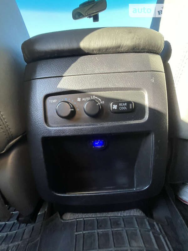 Позашляховик / Кросовер Toyota Land Cruiser Prado 2008 в Охтирці