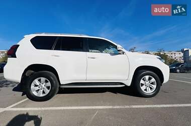 Позашляховик / Кросовер Toyota Land Cruiser Prado 2019 в Києві