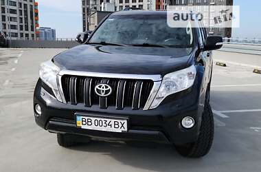 Позашляховик / Кросовер Toyota Land Cruiser Prado 2015 в Києві