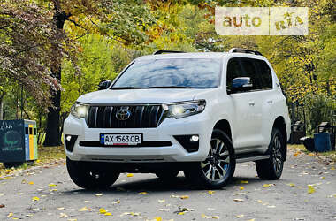 Позашляховик / Кросовер Toyota Land Cruiser Prado 2021 в Києві