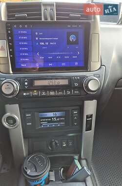 Внедорожник / Кроссовер Toyota Land Cruiser Prado 2010 в 