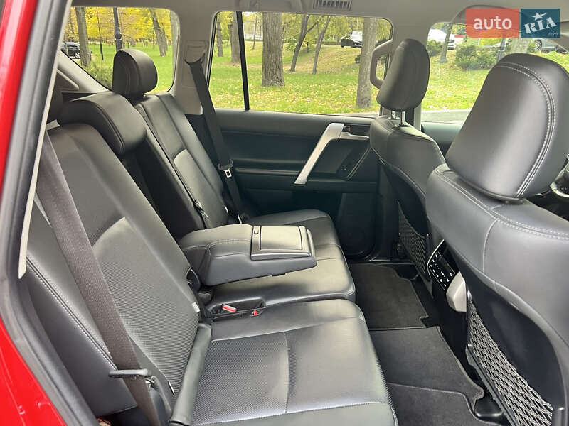 Внедорожник / Кроссовер Toyota Land Cruiser Prado 2021 в Киеве