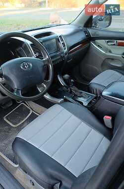 Внедорожник / Кроссовер Toyota Land Cruiser Prado 2005 в Черновцах