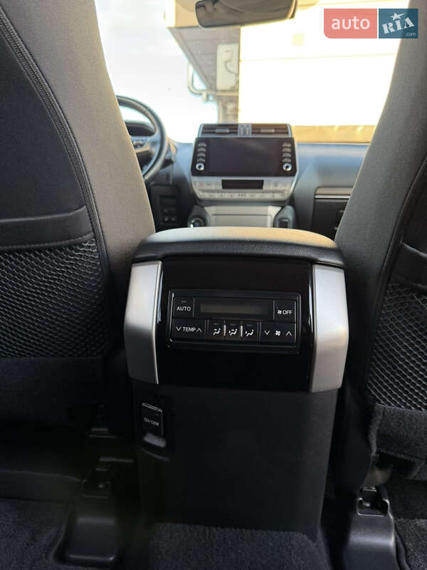 Внедорожник / Кроссовер Toyota Land Cruiser Prado 2021 в Полтаве