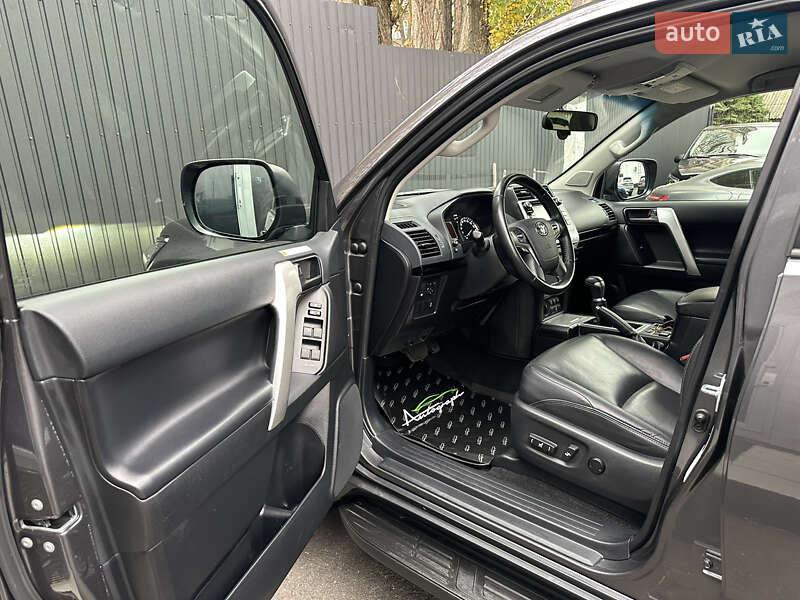 Позашляховик / Кросовер Toyota Land Cruiser Prado 2020 в Києві