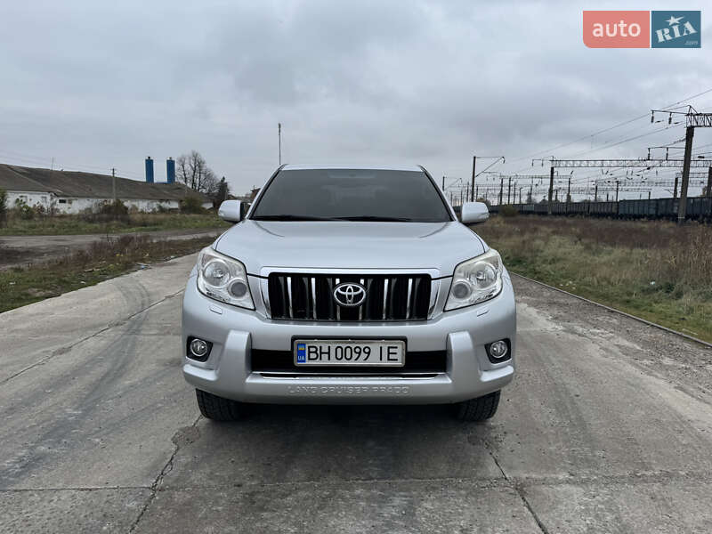 Позашляховик / Кросовер Toyota Land Cruiser Prado 2010 в Подільську