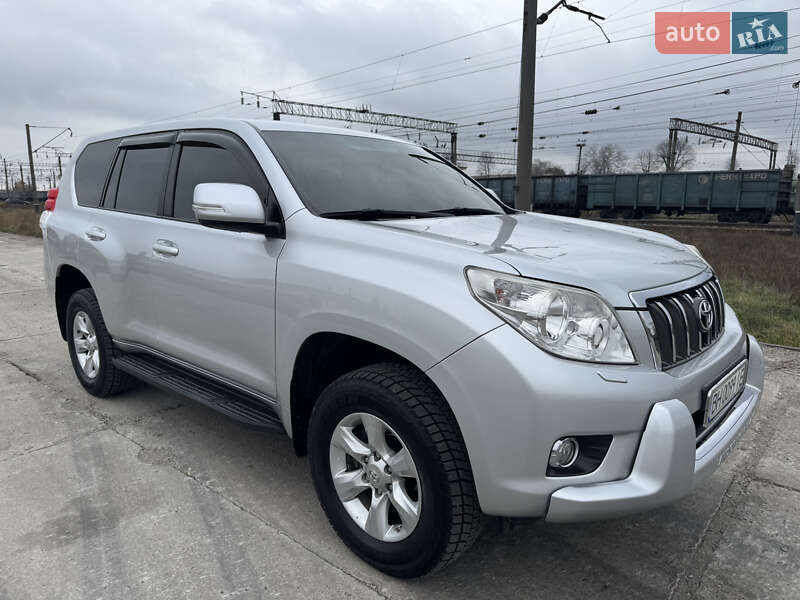 Позашляховик / Кросовер Toyota Land Cruiser Prado 2010 в Подільську