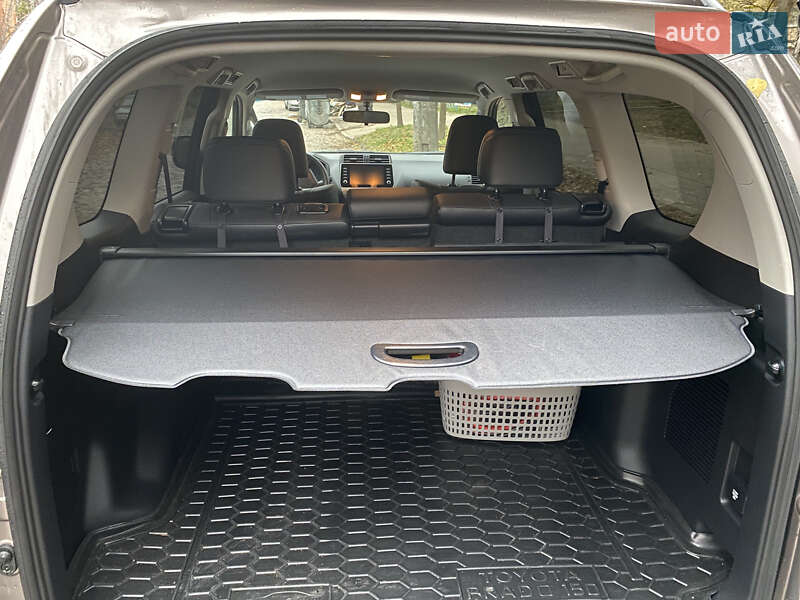 Внедорожник / Кроссовер Toyota Land Cruiser Prado 2023 в Киеве