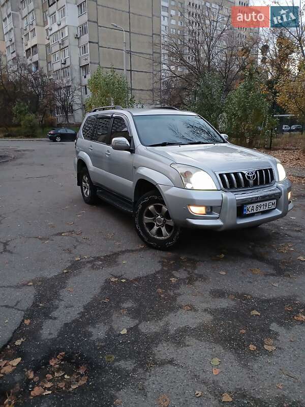 Внедорожник / Кроссовер Toyota Land Cruiser Prado 2007 в Киеве