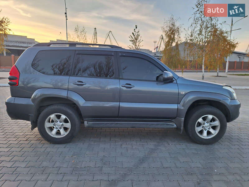 Внедорожник / Кроссовер Toyota Land Cruiser Prado 2006 в Измаиле