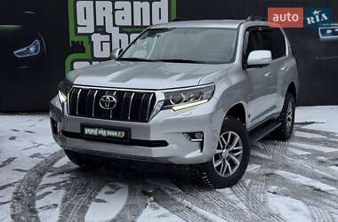 Позашляховик / Кросовер Toyota Land Cruiser Prado 2019 в Києві