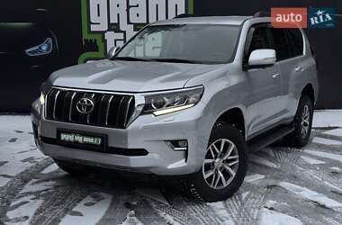 Позашляховик / Кросовер Toyota Land Cruiser Prado 2019 в Києві