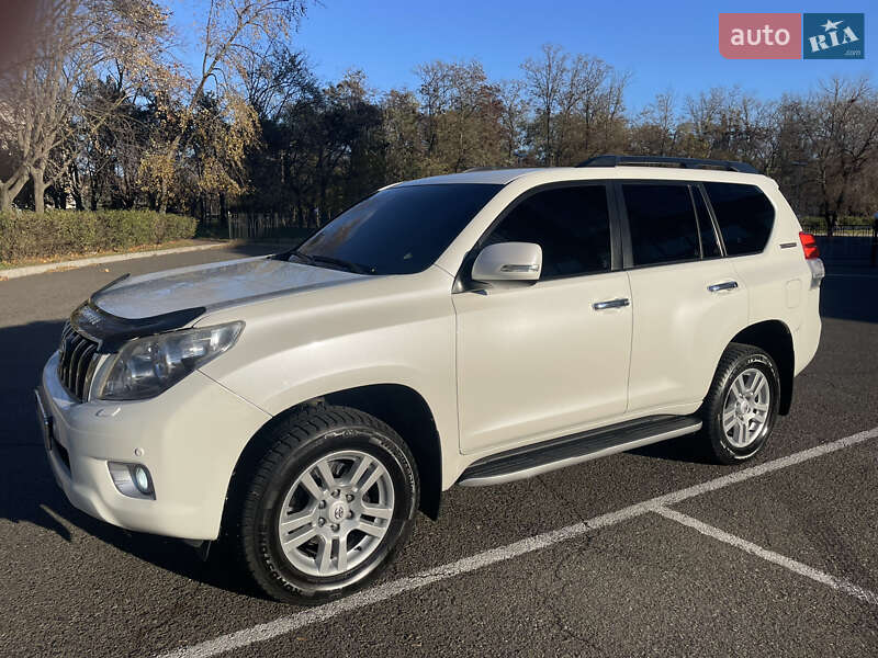 Внедорожник / Кроссовер Toyota Land Cruiser Prado 2012 в Одессе