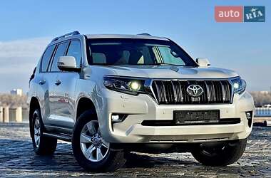 Внедорожник / Кроссовер Toyota Land Cruiser Prado 2022 в Киеве