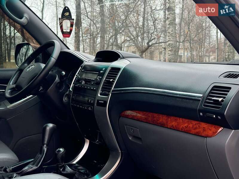 Внедорожник / Кроссовер Toyota Land Cruiser Prado 2007 в Ахтырке