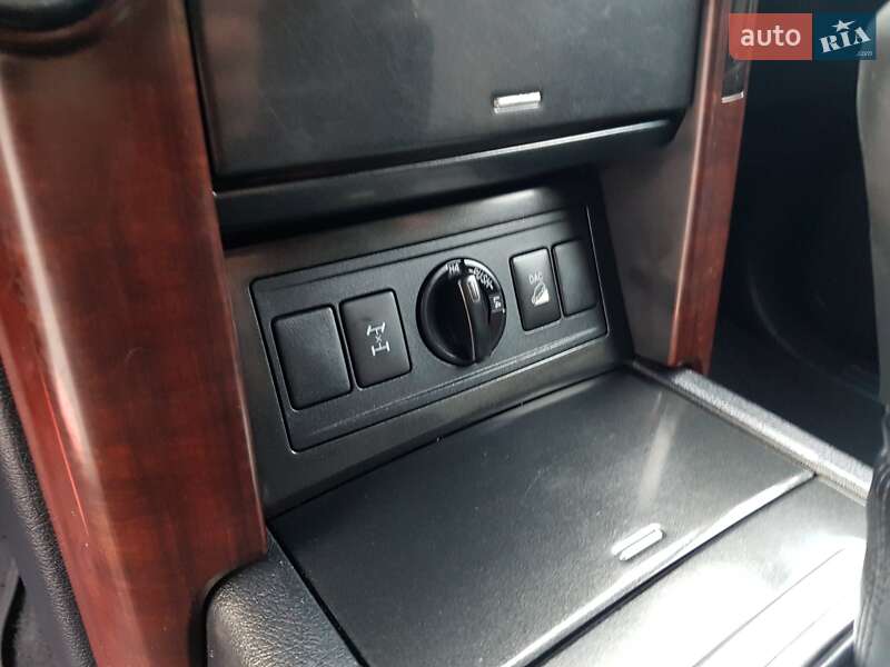 Позашляховик / Кросовер Toyota Land Cruiser Prado 2014 в Києві