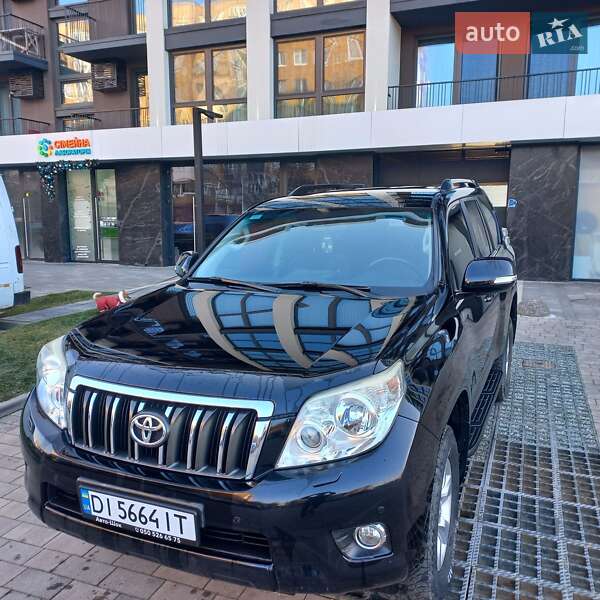 Позашляховик / Кросовер Toyota Land Cruiser Prado 2011 в Ужгороді