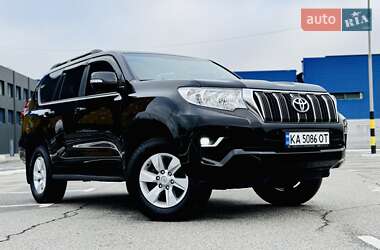 Внедорожник / Кроссовер Toyota Land Cruiser Prado 2017 в Киеве