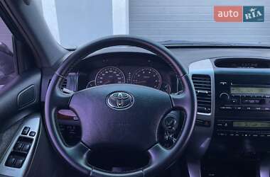 Позашляховик / Кросовер Toyota Land Cruiser Prado 2006 в 