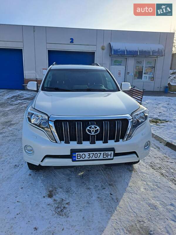 Toyota Land Cruiser Prado 2015