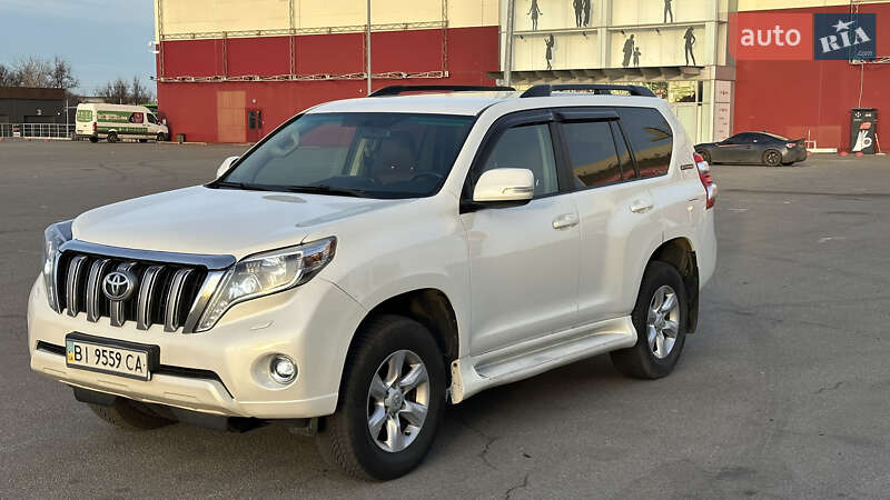 Позашляховик / Кросовер Toyota Land Cruiser Prado 2013 в Києві