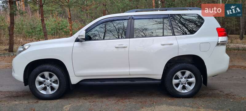 Внедорожник / Кроссовер Toyota Land Cruiser Prado 2013 в Киеве