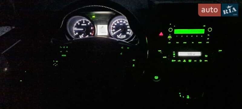 Внедорожник / Кроссовер Toyota Land Cruiser Prado 2013 в Киеве