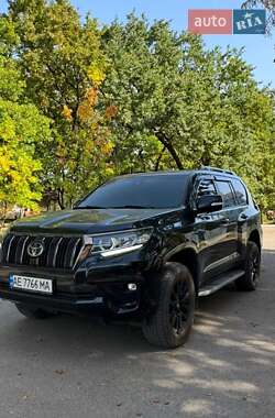 Позашляховик / Кросовер Toyota Land Cruiser Prado 2021 в Дніпрі