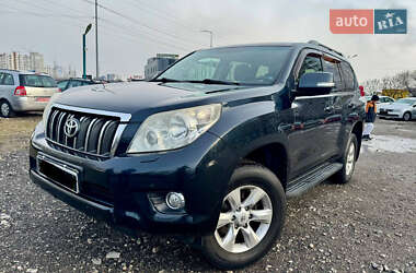 Позашляховик / Кросовер Toyota Land Cruiser Prado 2011 в Києві