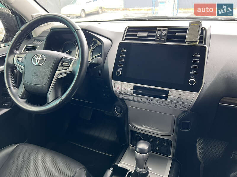 Позашляховик / Кросовер Toyota Land Cruiser Prado 2021 в Бучі