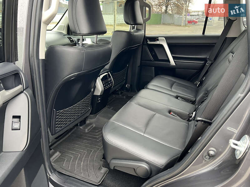 Позашляховик / Кросовер Toyota Land Cruiser Prado 2021 в Бучі