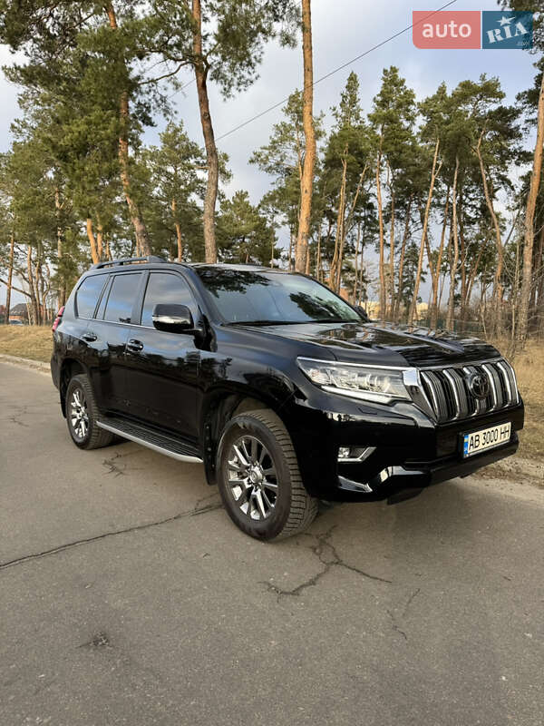 Позашляховик / Кросовер Toyota Land Cruiser Prado 2019 в Києві