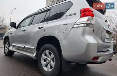 Внедорожник / Кроссовер Toyota Land Cruiser Prado 2011 в Киеве