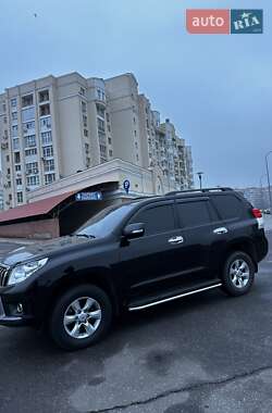 Внедорожник / Кроссовер Toyota Land Cruiser Prado 2011 в Николаеве
