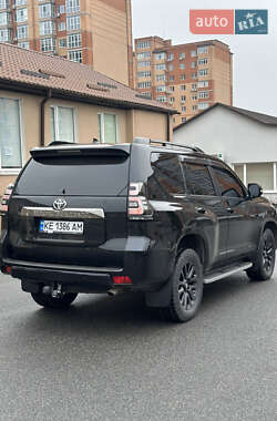 Внедорожник / Кроссовер Toyota Land Cruiser Prado 2021 в Днепре