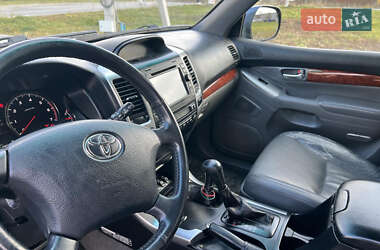 Позашляховик / Кросовер Toyota Land Cruiser Prado 2005 в 
