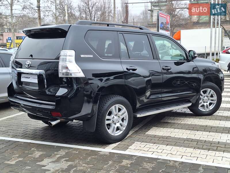 Внедорожник / Кроссовер Toyota Land Cruiser Prado 2012 в Одессе