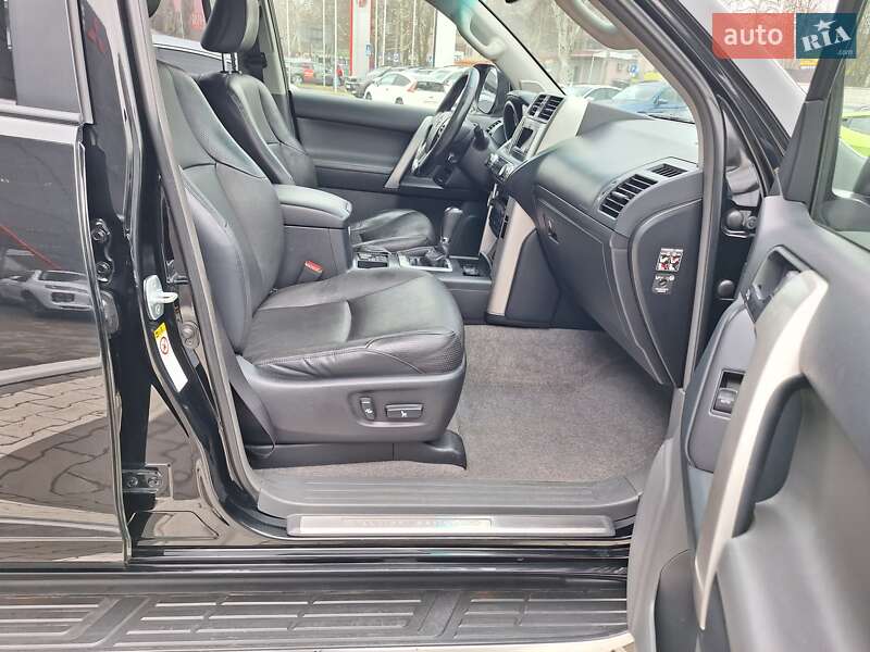 Внедорожник / Кроссовер Toyota Land Cruiser Prado 2012 в Одессе