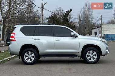 Позашляховик / Кросовер Toyota Land Cruiser Prado 2017 в Миколаєві