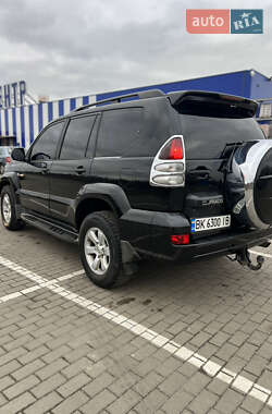 Внедорожник / Кроссовер Toyota Land Cruiser Prado 2004 в Дубно